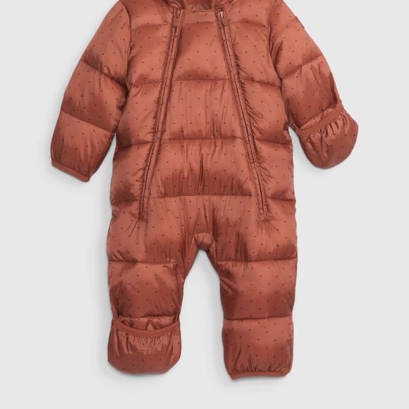 babyGap Girl 100% Recycled Heavy Weight Puffer One-Piece - Picture 3 of 3